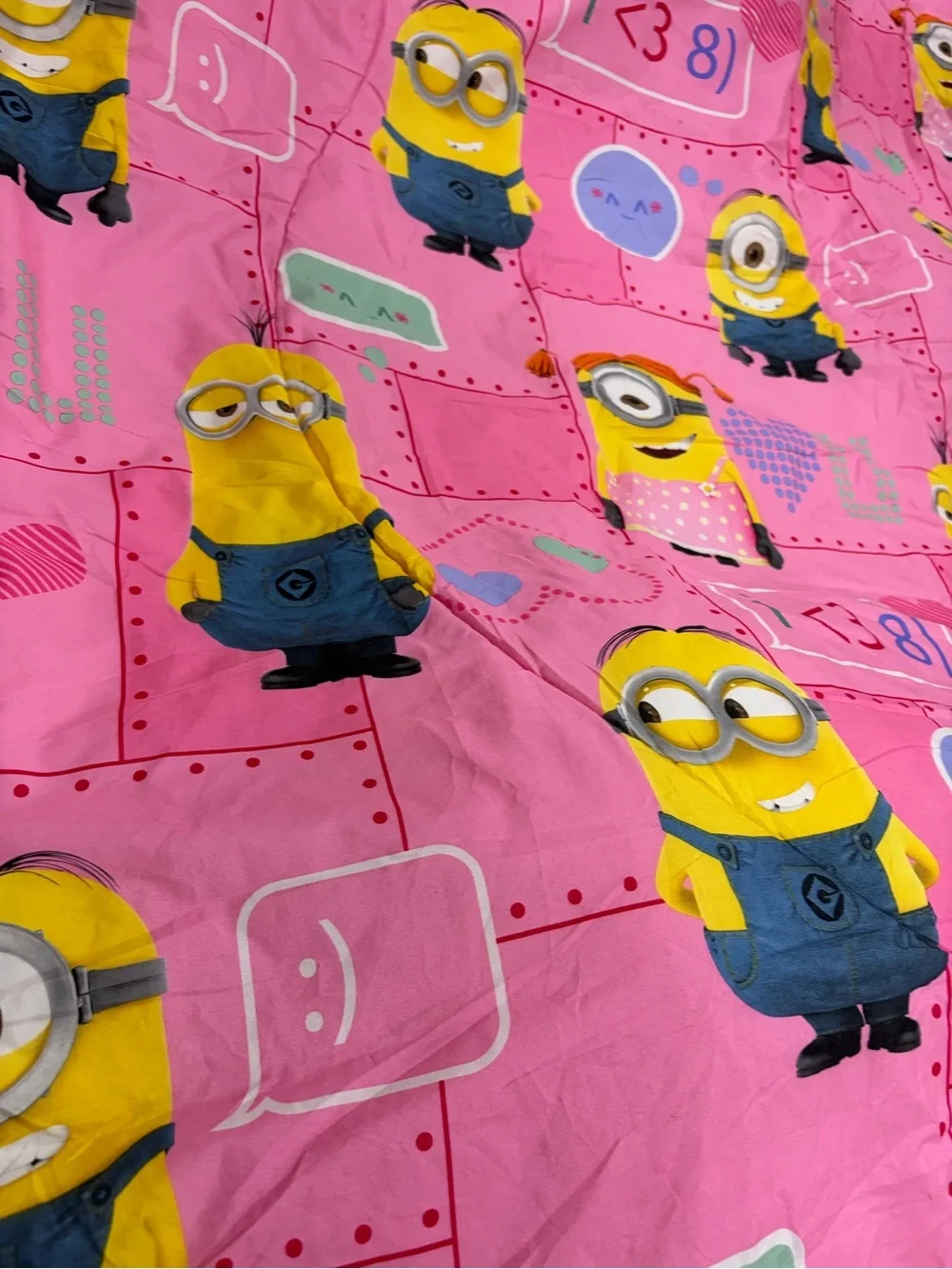 Despicable ME Minions Pink Twin/Full 72 x 86” Bed Comforter RARE EUC - Picture 5 of 8